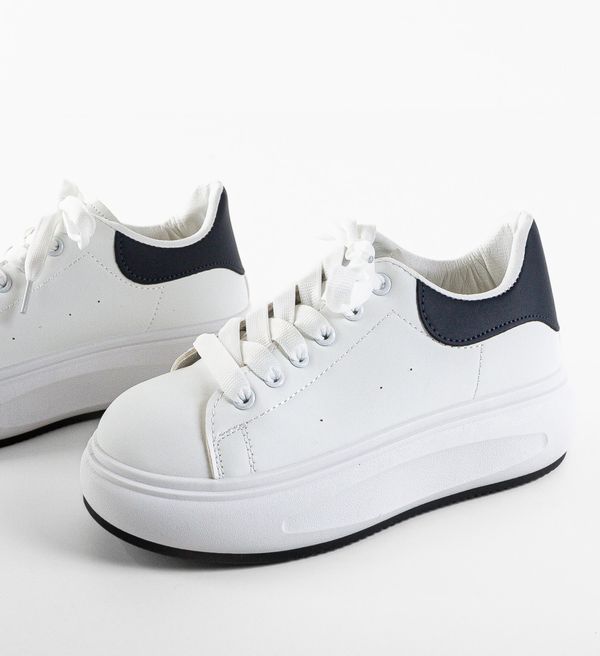 Carolie Спортни Tamango Бели