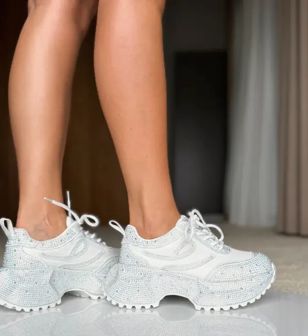 Carolie Спортни Teea Бели