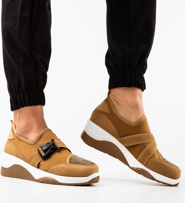 Mei Спортни Tensive Каки