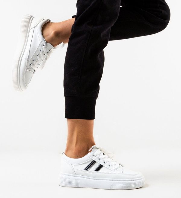 Tony Спортни Ujan Бели