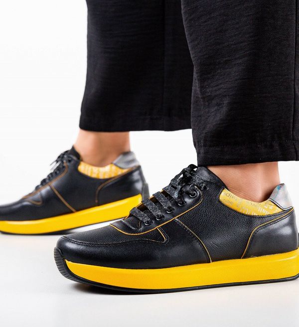 Wow Shoes Спортни Valia 2 Черни