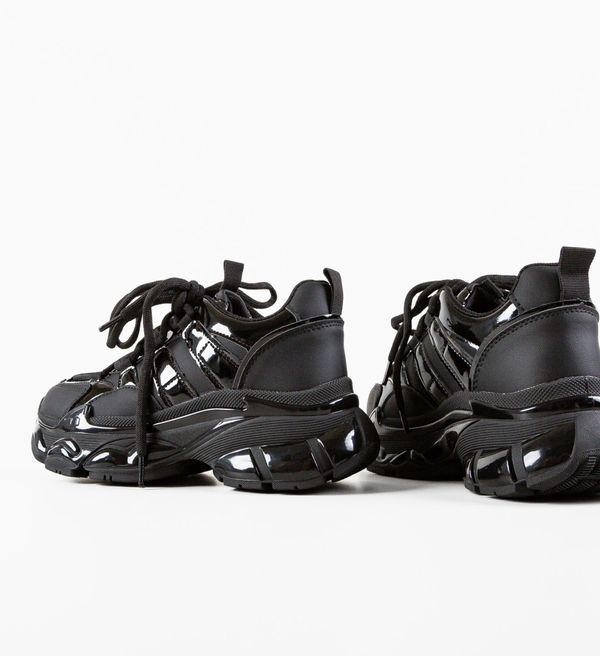 Tony Спортни Veger Черни