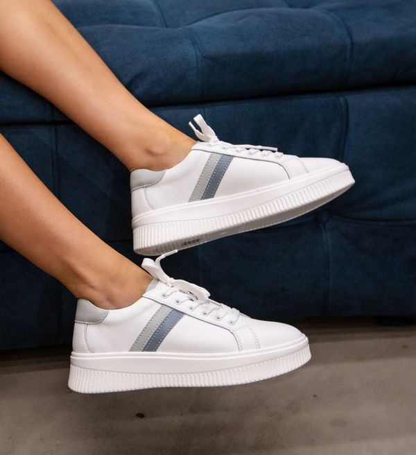 Angel Blue Спортни Wansa Бели