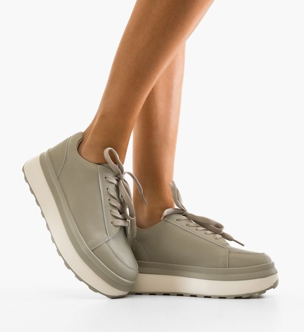 Angel Blue Спортни Wenom 2 Сив