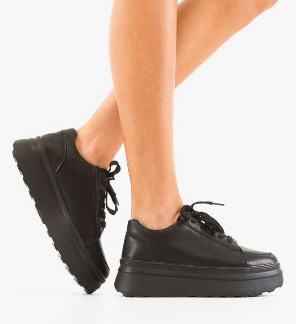 Angel Blue Спортни Wenom Черни