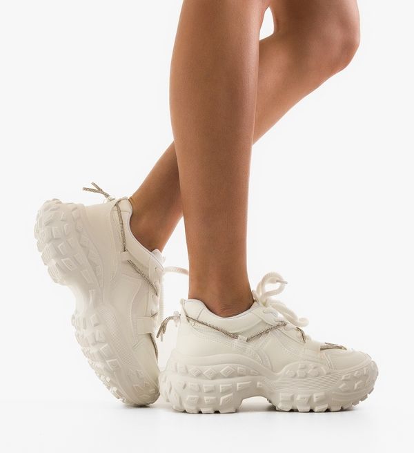 Maria Спортни Yunny Бели