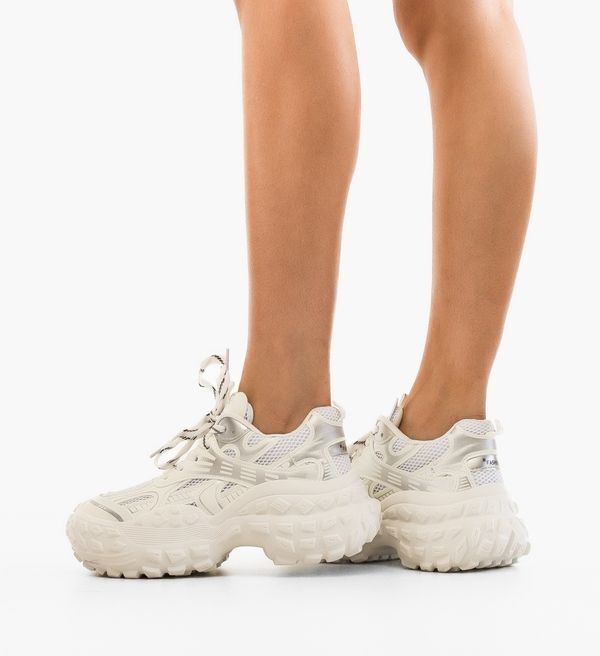 Maria Спортни Zan Бели