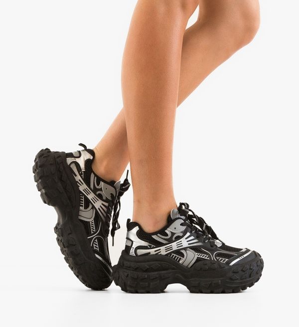 Maria Спортни Zan Черни