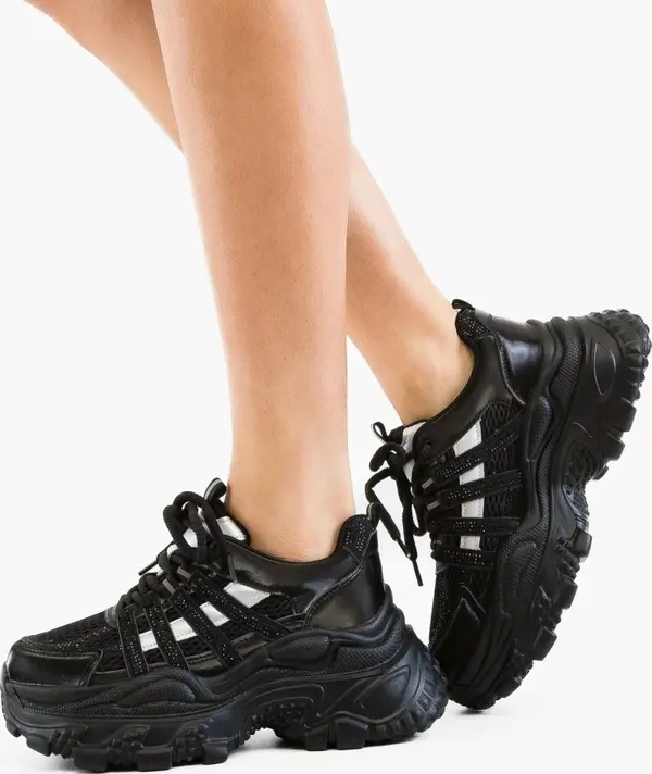 Carolie Спортни Zerra Черни