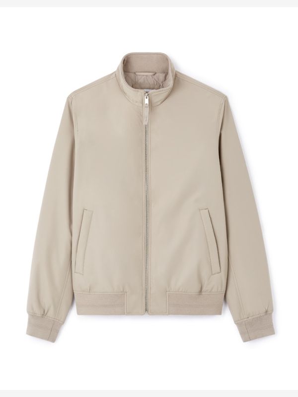 Celio Celio Luzipper Яке Bezhov