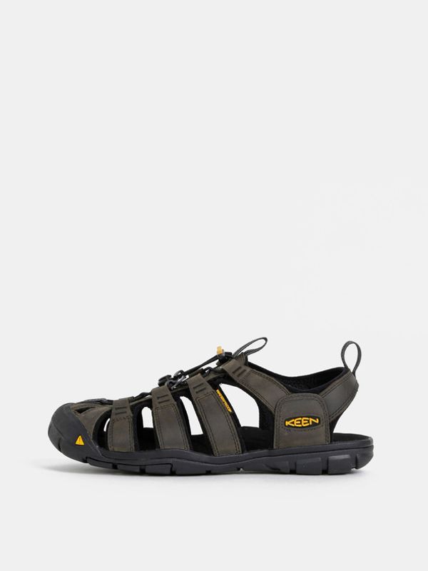 Keen Keen Clearwater CNX Пантофи Cheren