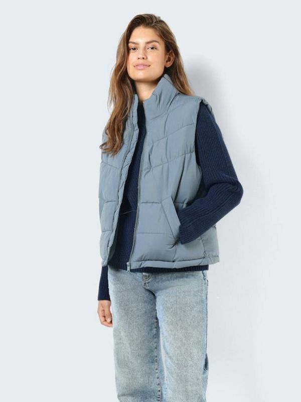 Noisy May Noisy May Dalcon Елек Siv