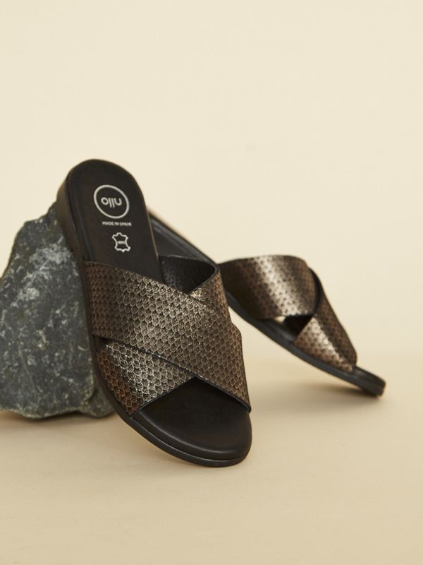 Ojju Ojju Пантофи Cheren