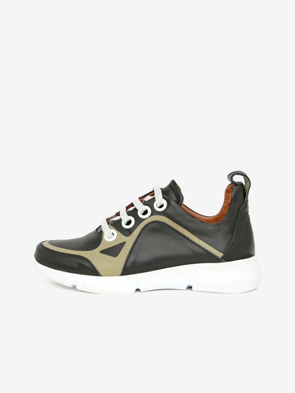 WILD WILD Спортни обувки Cheren